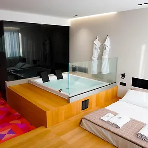 Zoe Luxury Katania